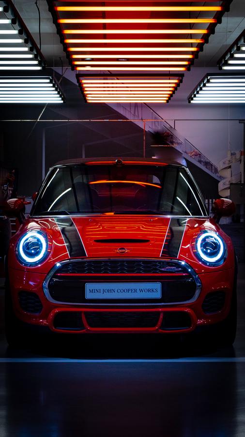 Mini